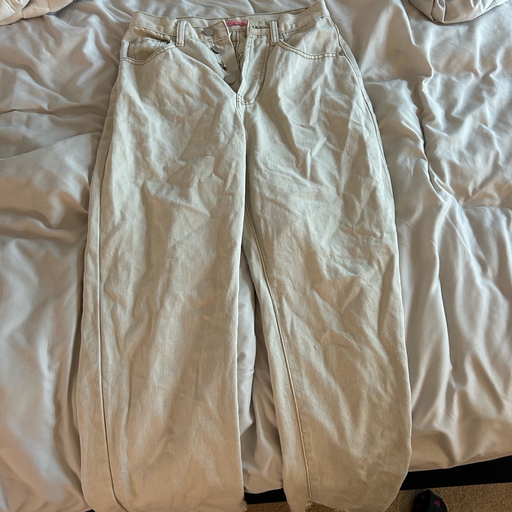 Verge girl tan jeans